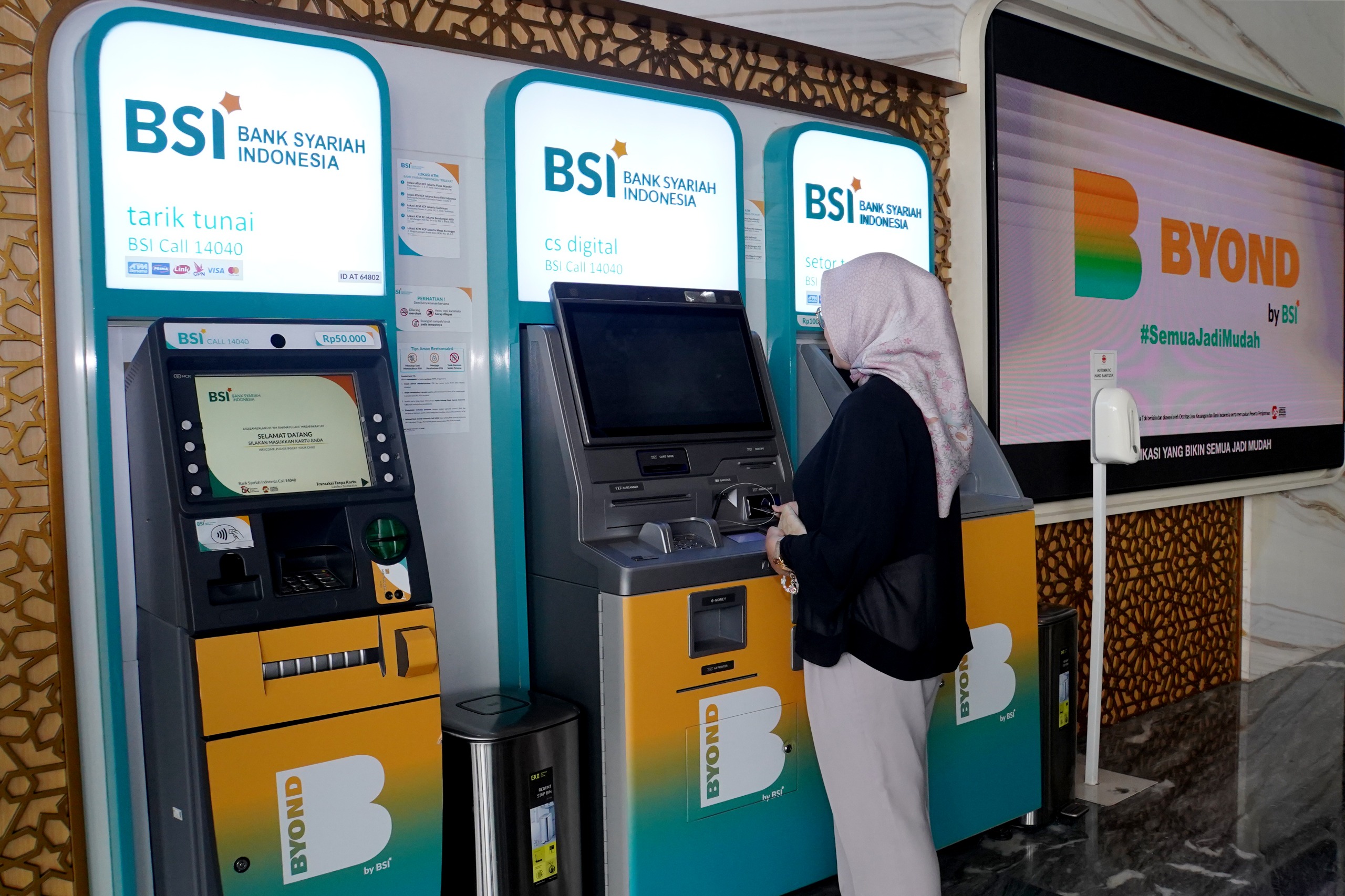 BSI Salurkan Zakat Rp268,6 Miliar untuk Meningkatkan Manfaat Masyarakat
