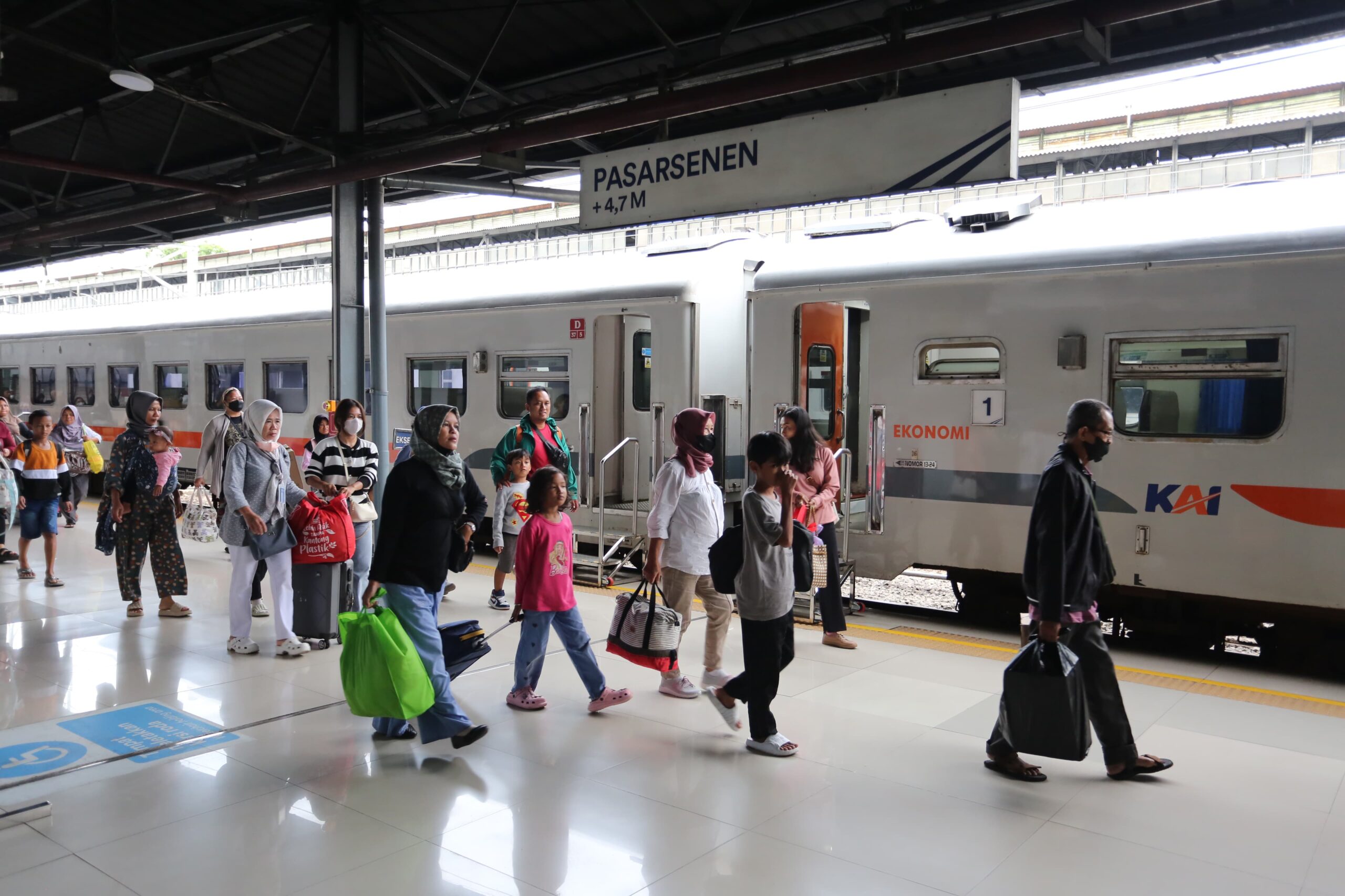 Tiket KA Mudik Masih Bisa Dipesan! Ini Tanggal Keberangkatan dari Gambir & Pasar Senen, Tiket KA Hampir 2,3 Juta Terjual