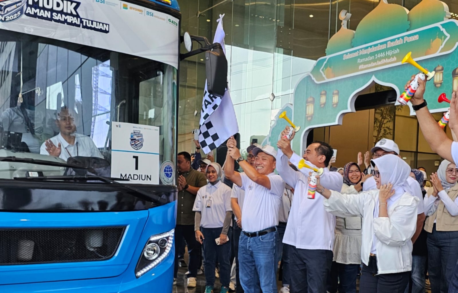 Mudik Bersama BSI Fasilitasi Penyandang Disabilitas dengan Transportasi Ramah