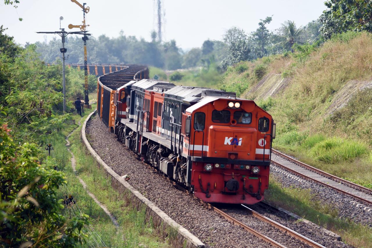Kolaborasi KAI dan Pertamina, Jaminan BBM Aman untuk Mudik