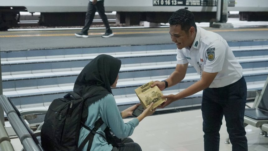KAI Luncurkan Program Takjil Gratis Ramadan di 21 Stasiun