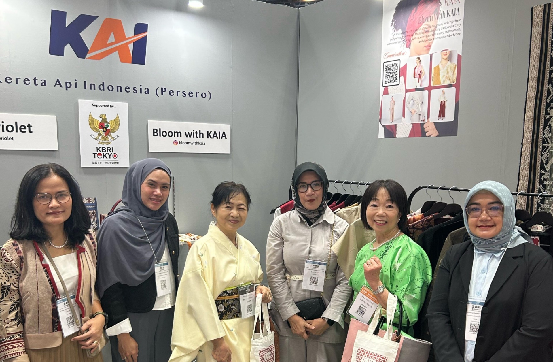 KAI Bantu UMKM Binaan Raih Pasar Global di Fashion World Tokyo 2025