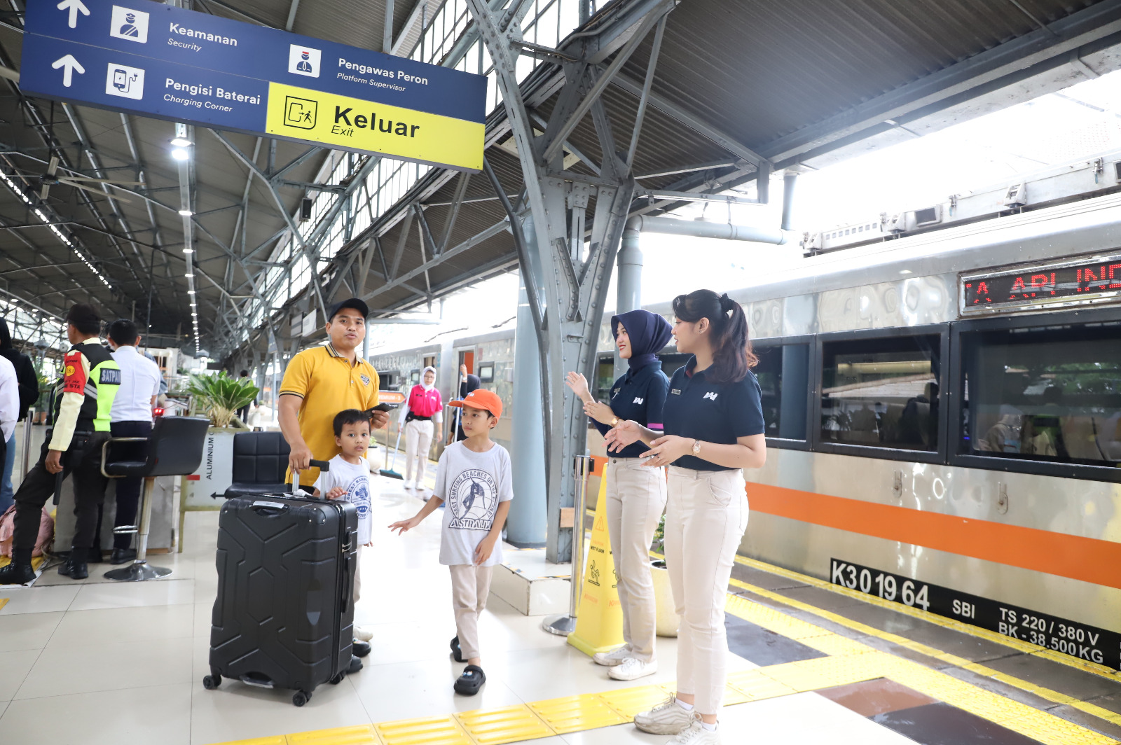 KAI Group Layani 984 Ribu Penumpang di Hari Pertama Lebaran, Total 13,3 Juta Sejak 21 Maret 2025