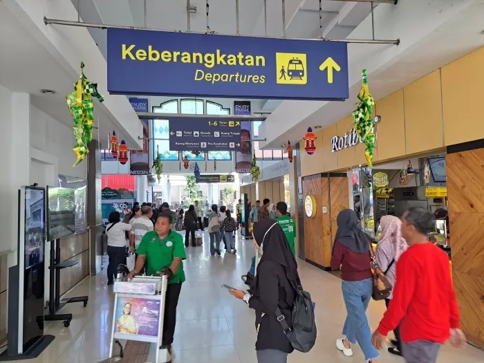 Lonjakan Pemudik di Surabaya, KAI Catat Lebih dari 360 Ribu Penumpang
