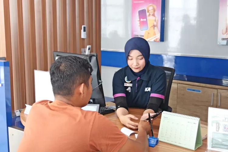Petugas KAI Sukses Mengatur Arus Mudik Lebaran 2025 dengan Layanan Maksimal