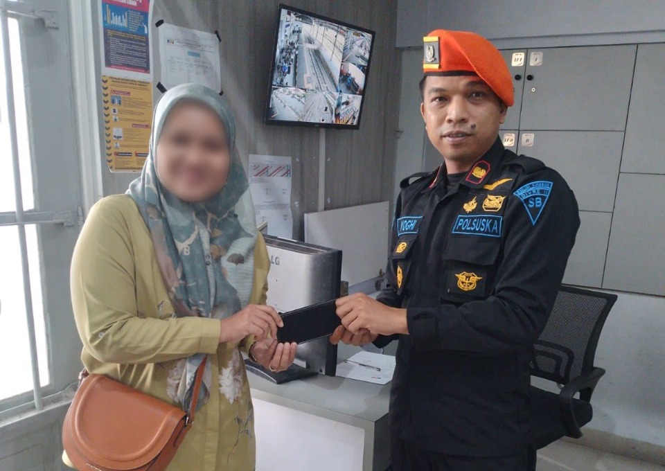 Ribuan Barang Ditemukan Tertinggal di Kereta dan Stasiun, KAI Dorong Pelanggan Lebih Teliti