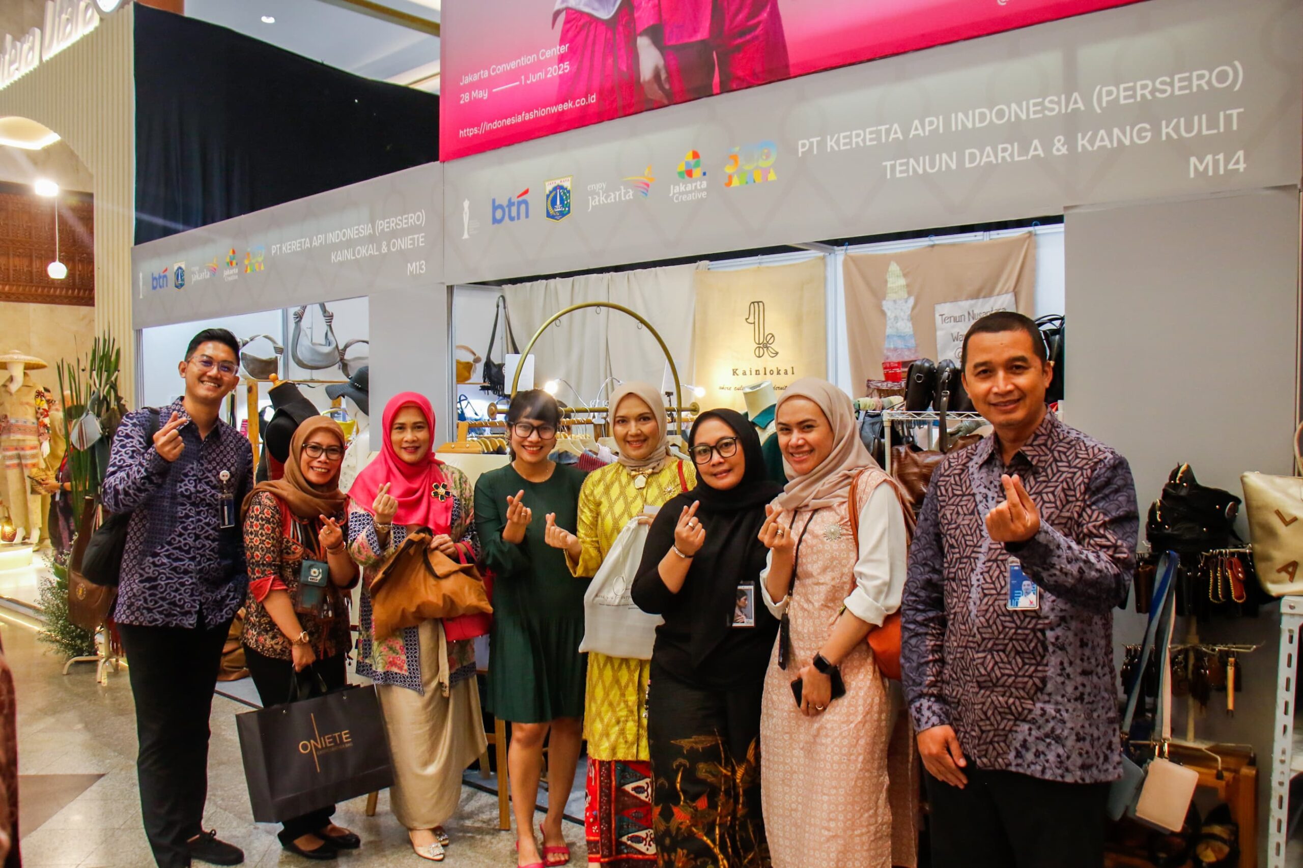 KAI Dukung UMKM Naik Kelas di Indonesia Fashion Week 2025, Dorong Fesyen Berkelanjutan dan Inklusif