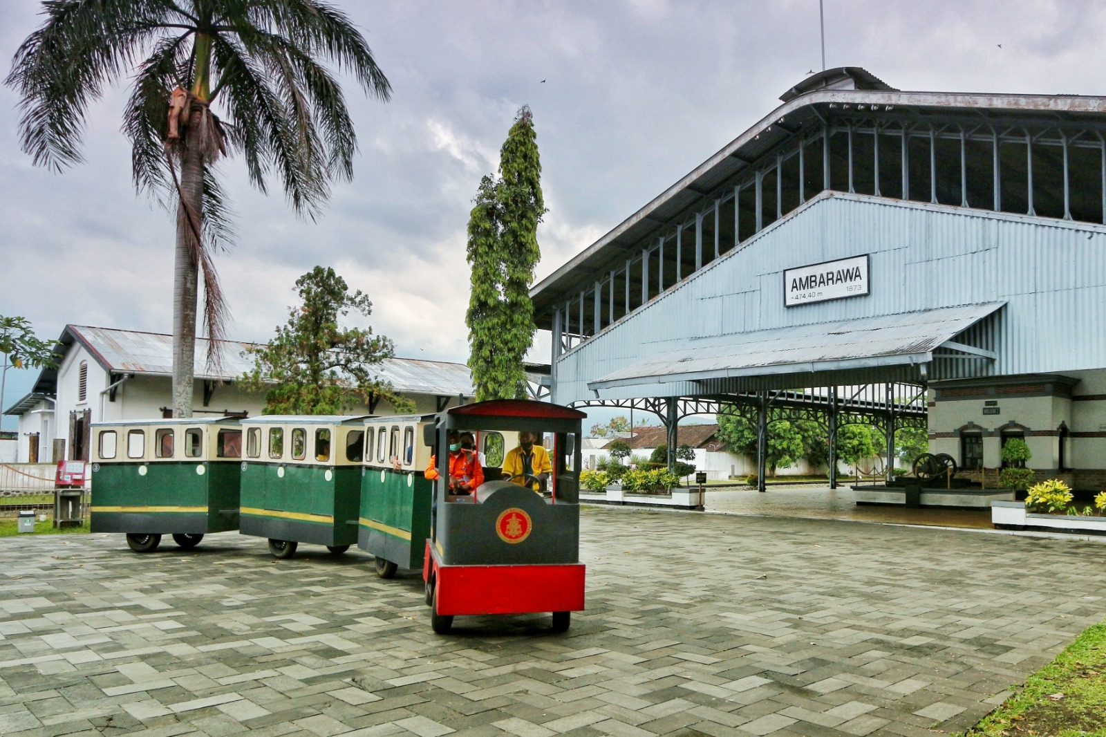 Jelajahi Jejak Sejarah Perkeretaapian Indonesia di Museum Ambarawa dan Lawang Sewu