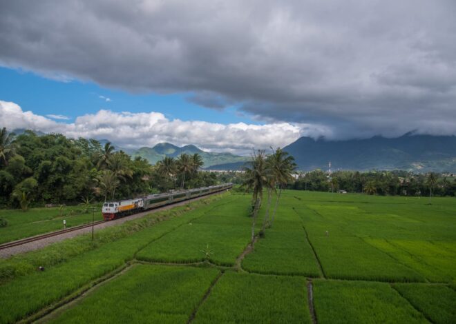 KA Airlangga hingga Sri Tanjung Jadi Favorit: Okupansi Kereta Tembus 100% Selama Long Weekend Waisak 2025