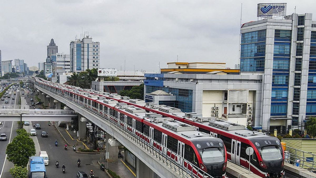LRT Jabodebek Catat Rekor Waisak, Transportasi Publik Andal untuk Liburan dan Mobilitas Harian