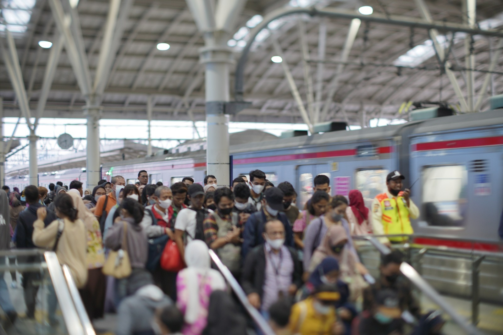 Commuter Line Andalan Transportasi Perkotaan, Volume Penumpang Tembus Rekor Baru